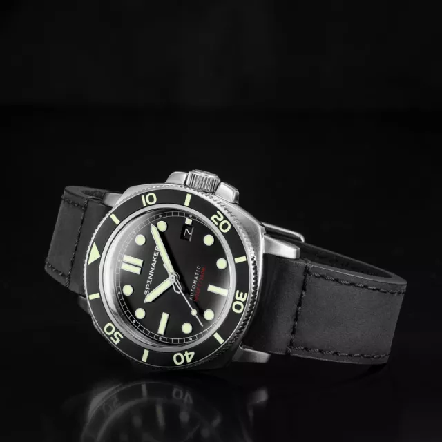 Spinnaker Hull Tuxedo Black SP-5088-01 Kol Saati Görsel 2