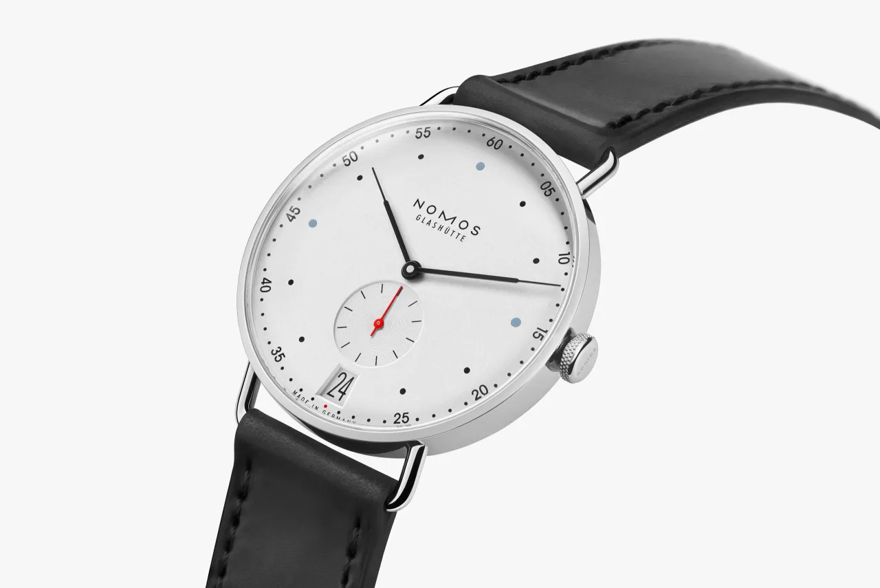 NOMOS Metro 38 Date Otomatik White Silver Plated 1102 detay görseli 2