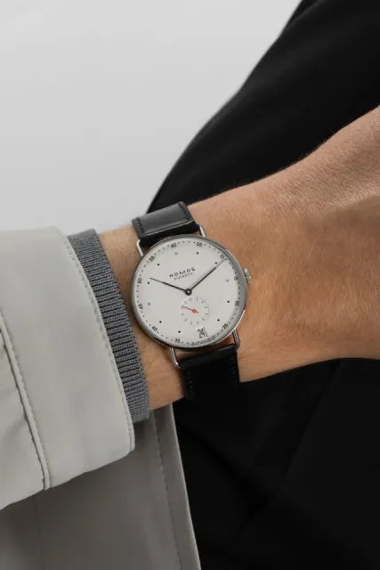 NOMOS Metro 38 Date Otomatik White Silver Plated 1102 Görsel 12