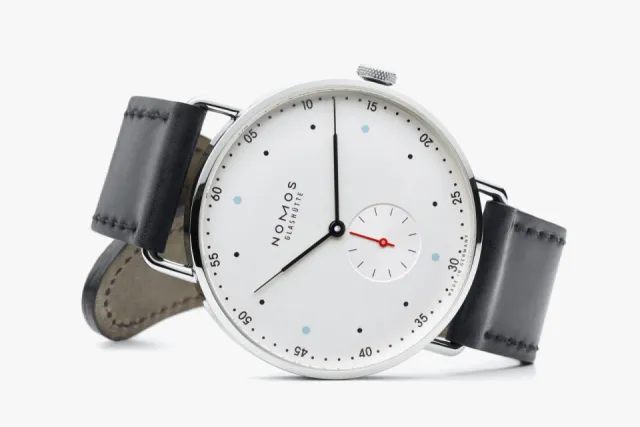 NOMOS Metro 38 Otomatik Beyaz Gümüş Plaka 1108 Görsel 4