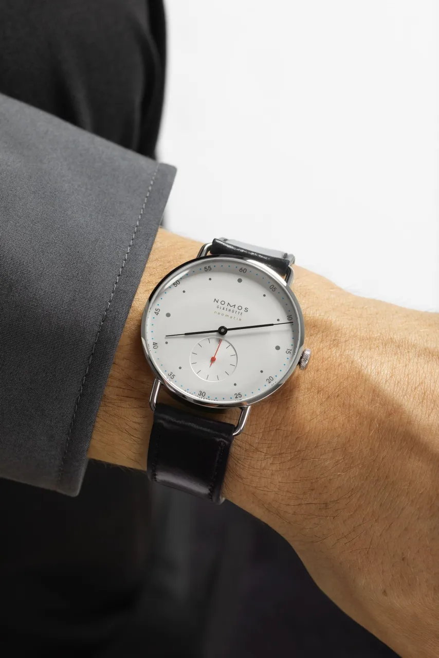 NOMOS Glashütte Metro Neomatik Otomatik Gümüş 1113 detay görseli 5