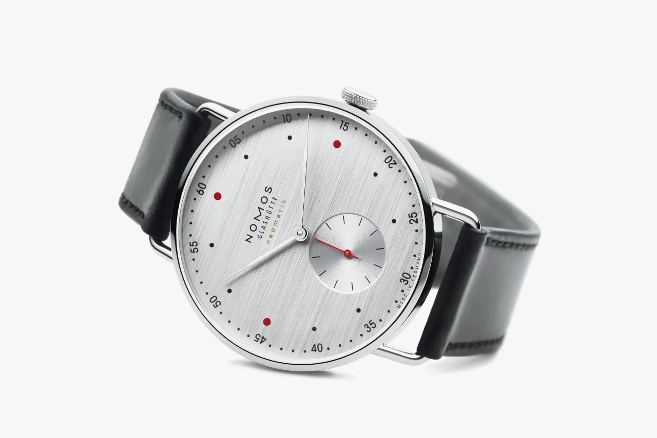 NOMOS Metro Neomatik 39 Silvercut Otomatik 1114 detay görseli 5