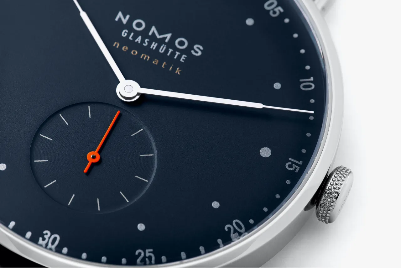 NOMOS Metro Neomatik Midnight Blue Otomatik 1115 detay görseli 2