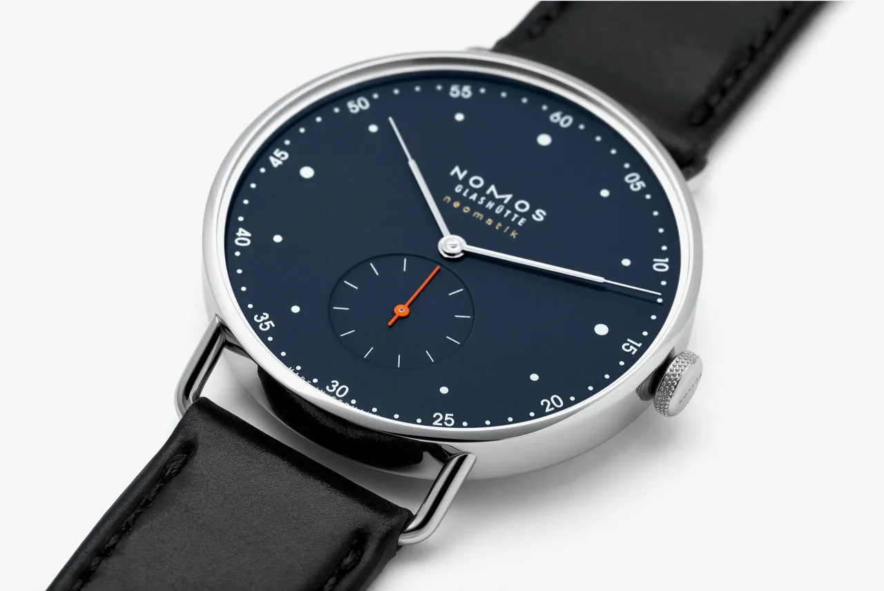 NOMOS Metro Neomatik Midnight Blue Otomatik 1115 detay görseli 4