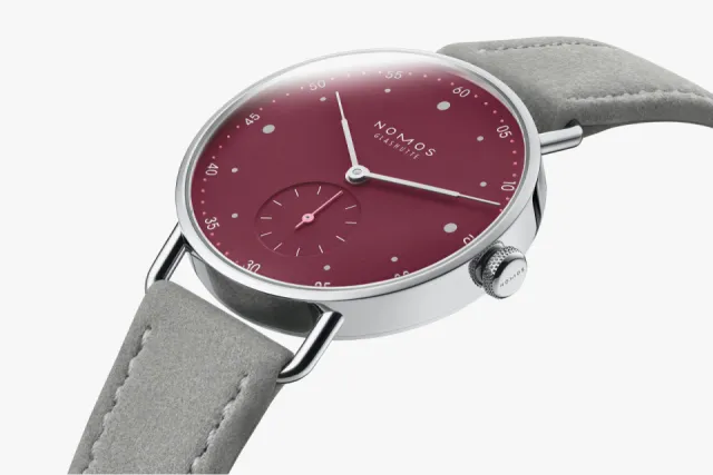 NOMOS Metro 33 Muted Red Otomatik 1123SB Görsel 3