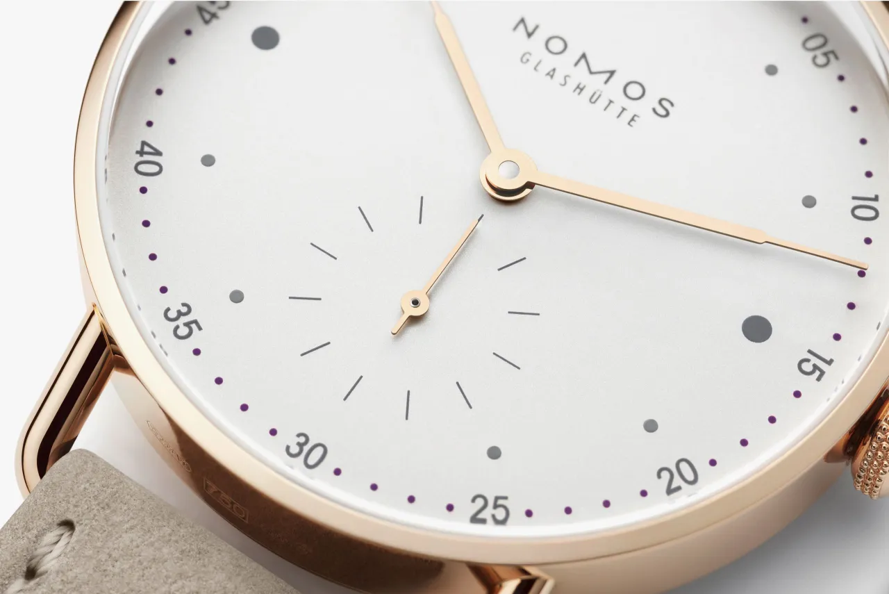 NOMOS Metro Rose Gold Otomatik 1170 detay görseli 2