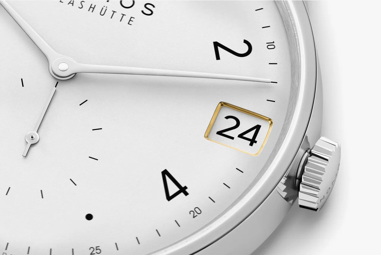 NOMOS Glashütte Minimatik 39 Date Otomatik 1250 detay görseli 3
