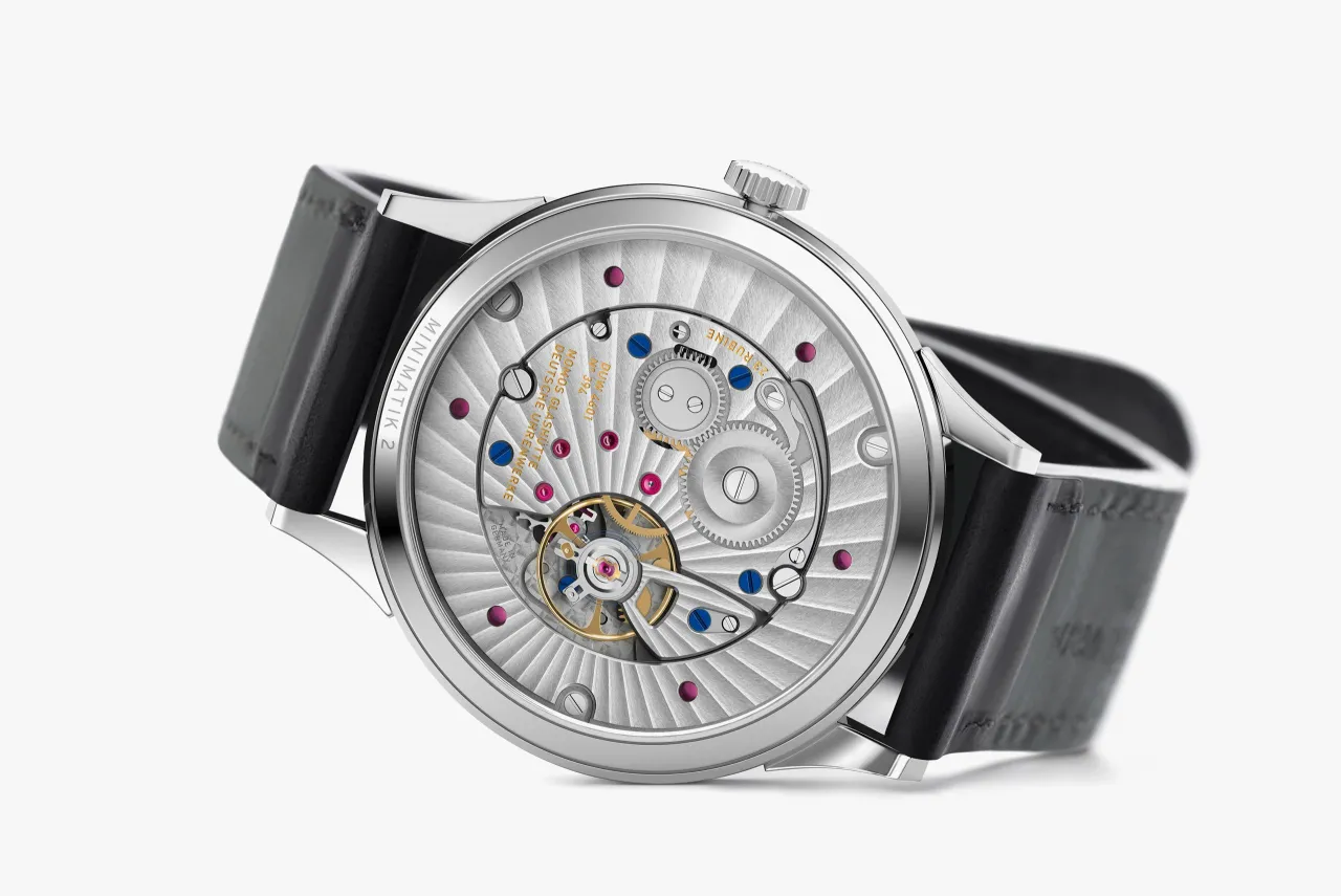 NOMOS Glashütte Minimatik 39 Date Otomatik 1250 detay görseli 5
