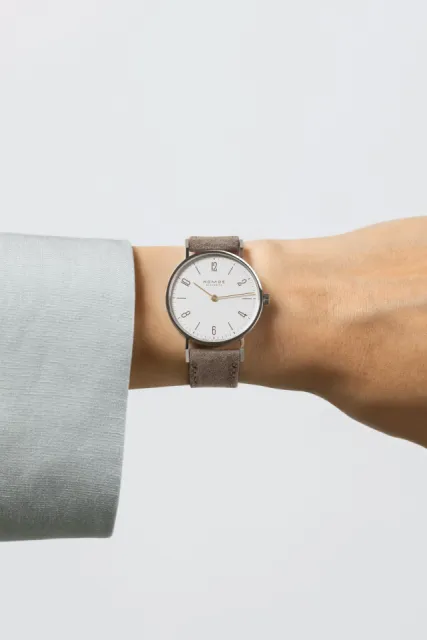 NOMOS Tangente 33 Duo Otomatik 127 Görsel 8