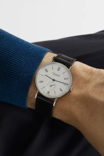 NOMOS Glashütte Tangente 38 Date Otomatik 130 Görsel 7