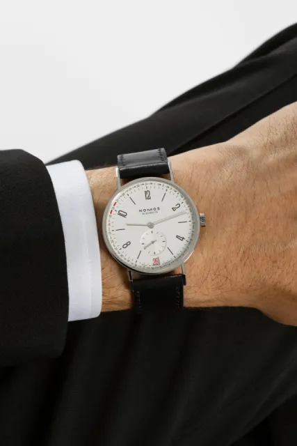 NOMOS Tangente 2date Otomatik Beyaz Gümüş Plaka 135 Görsel 9