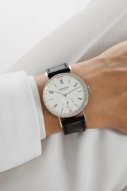 NOMOS Glashütte Tangente 2date Otomatik Beyaz Gümüş 135SB Görsel 13