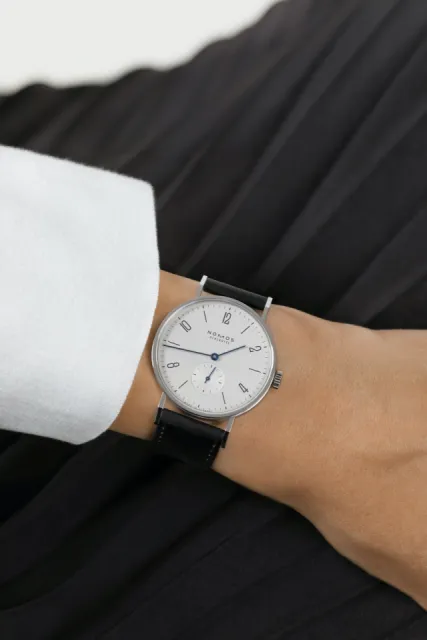 NOMOS Glashütte Tangente Otomatik Beyaz Gümüş Plaka 139 Görsel 7