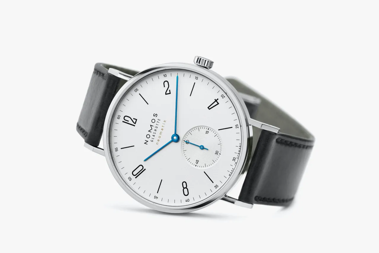 NOMOS Glashütte Tangente Neomatik Beyaz Gümüş 140 detay görseli 5