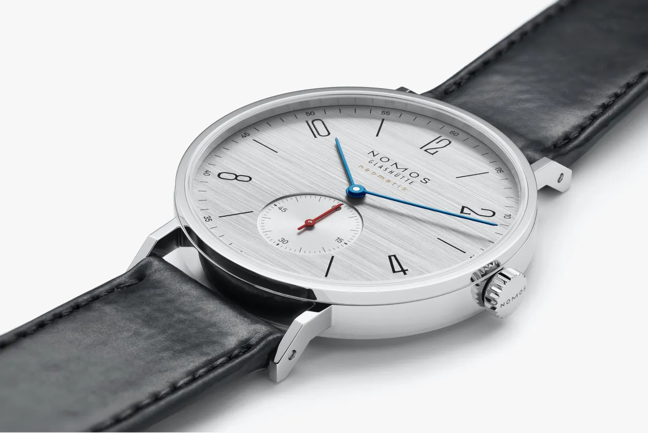 NOMOS Tangente Neomatik 39 Silvercut Otomatik 141 detay görseli 3