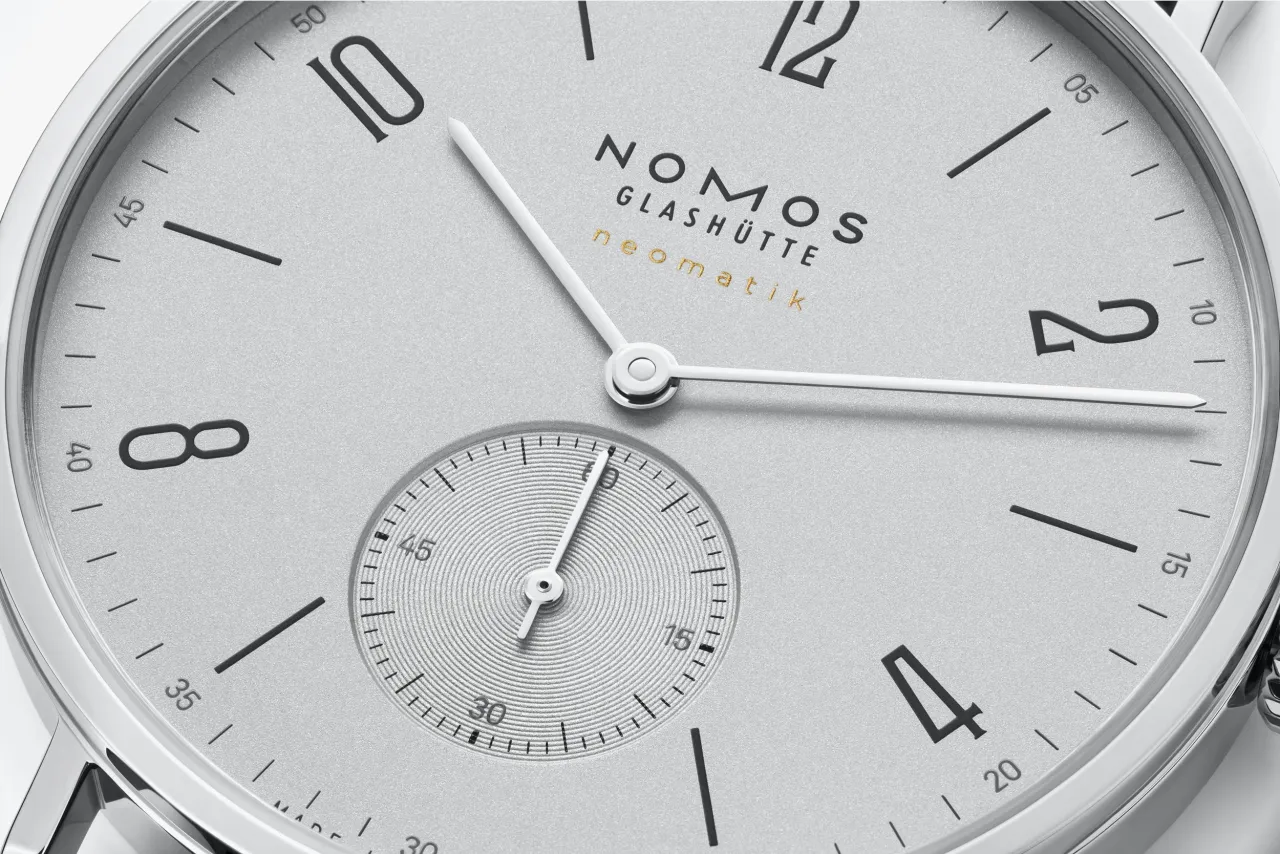 NOMOS Tangente Neomatik Platinum Gray Otomatik 143 detay görseli 2