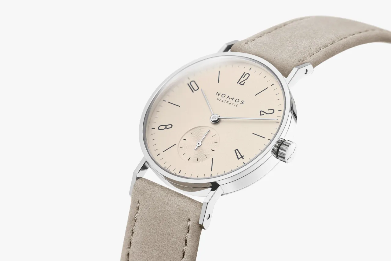 NOMOS Glashütte Tangente 33 Champagne Otomatik 150 detay görseli 2