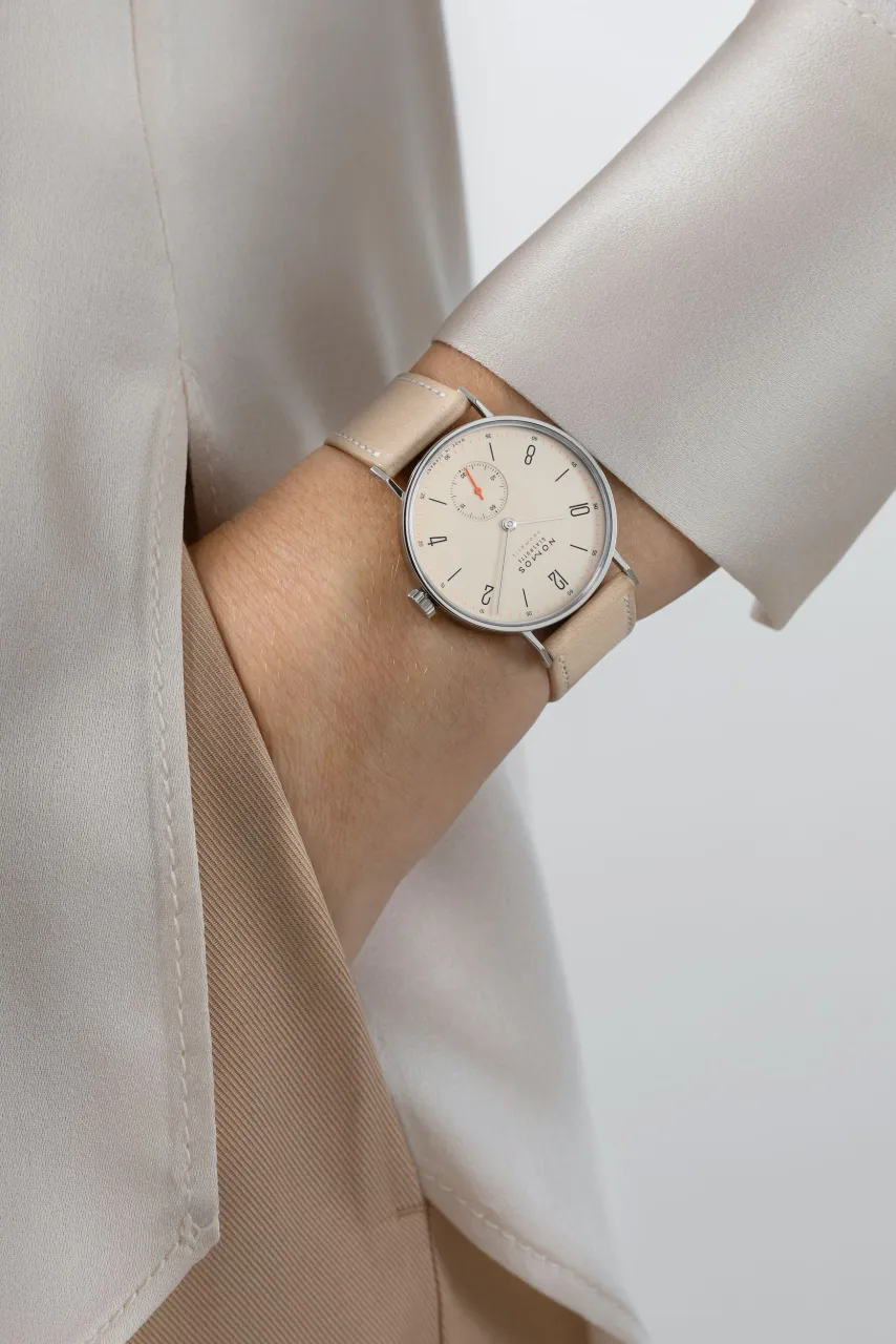 NOMOS Tangente Neomatik Champagne Otomatik 176 detay görseli 5