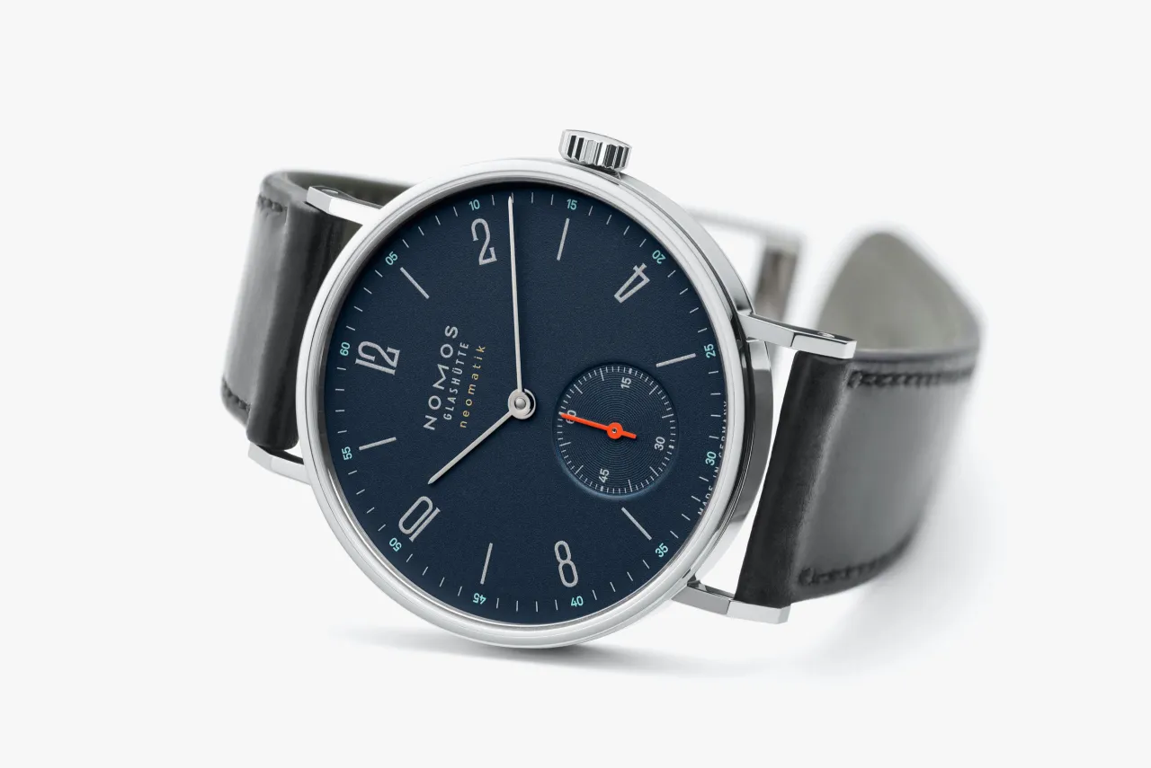 NOMOS Tangente Neomatik Midnight Blue Otomatik 177 detay görseli 3