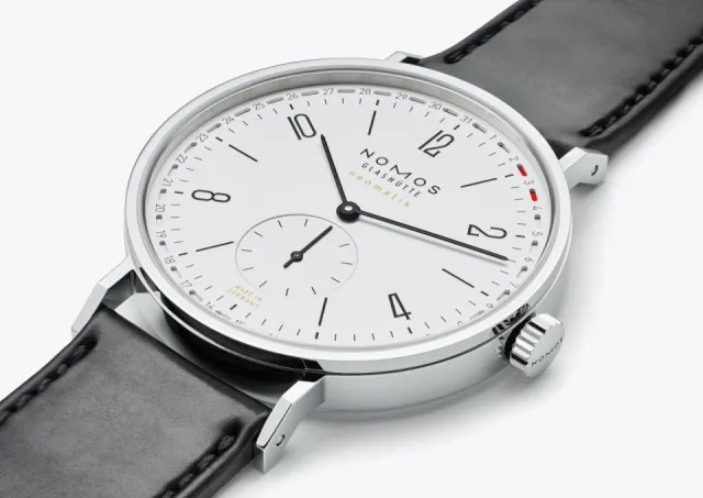 NOMOS Glashütte Tangente Neomatik 41 Update Otomatik 180 Görsel 3