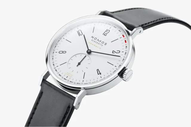 NOMOS Glashütte Tangente Neomatik 41 Update Otomatik 180 Görsel 6
