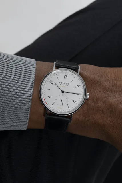 NOMOS Glashütte Tangente Neomatik 41 Update Otomatik 180 Görsel 11