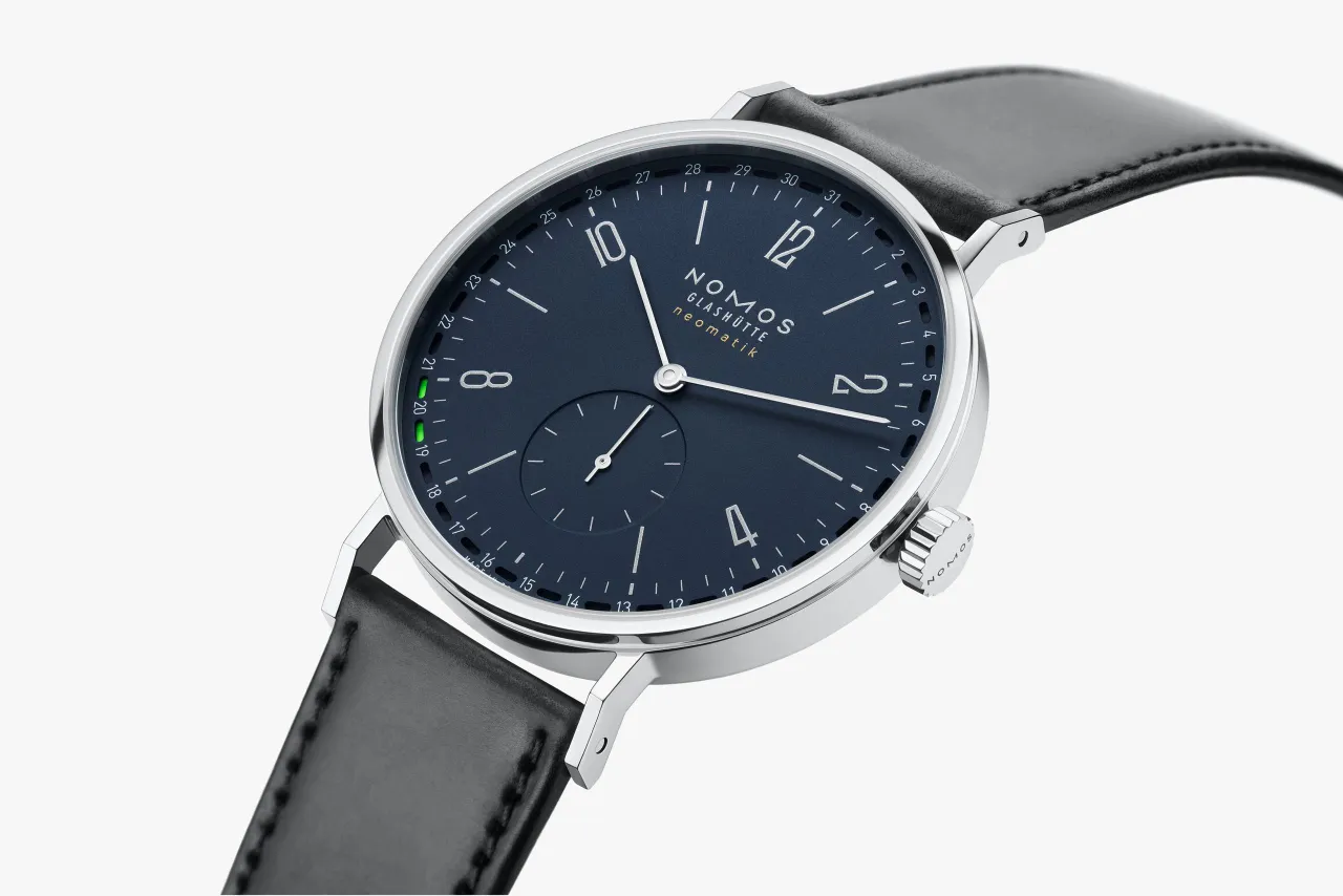 NOMOS Glashütte Tangente Neomatik 41 Update Midnight Blue 182 detay görseli 2