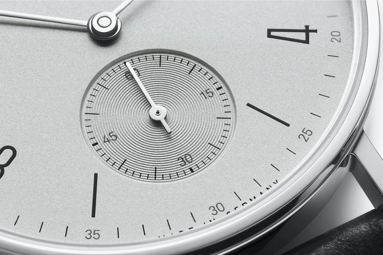 NOMOS Tangente Neomatik Platinum Gray 189 detay görseli 4