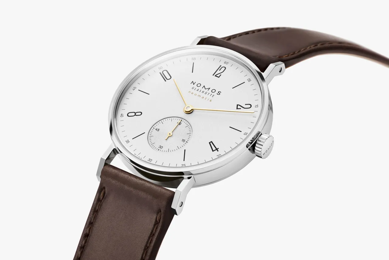 NOMOS Tangente Neomatik Doré Otomatik 192SB detay görseli 2
