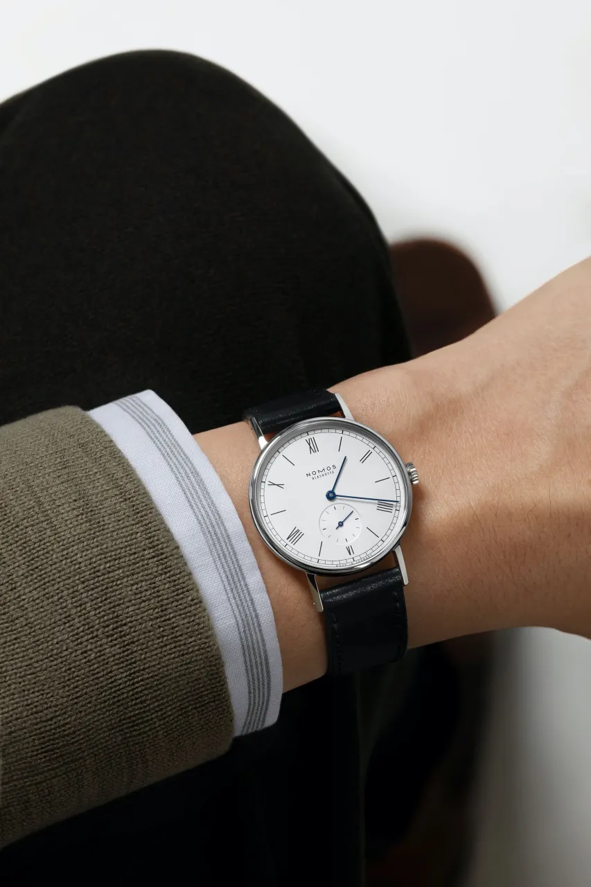 NOMOS Glashütte Ludwig Manual Winding White Silver-Plated 201 detay görseli 5
