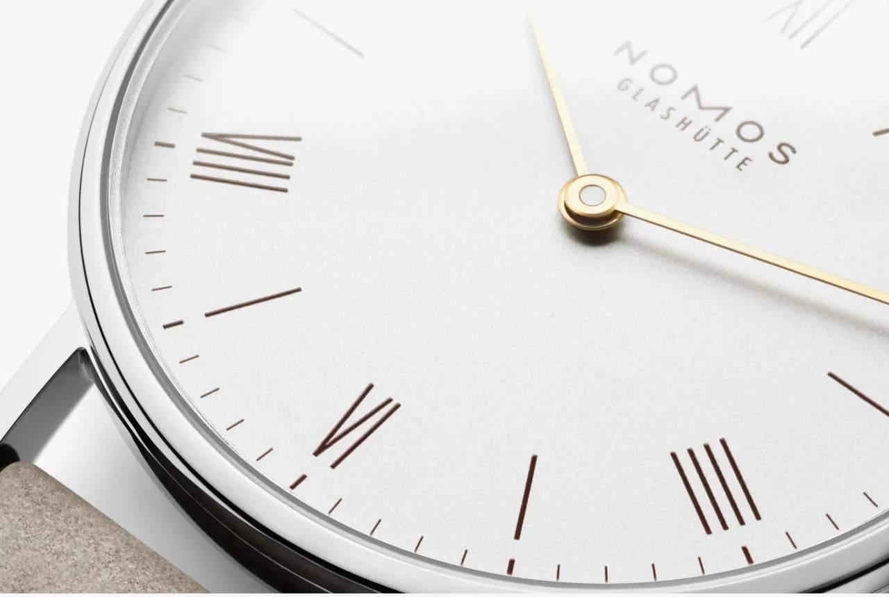 NOMOS Glashütte Ludwig 33 Duo Otomatik White Silver-Plated 240 detay görseli 3