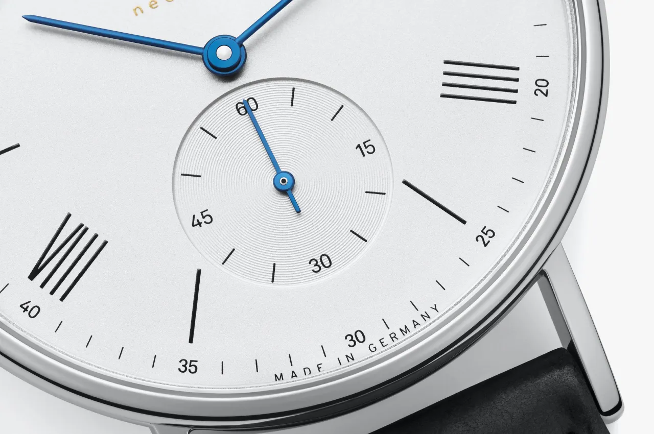 NOMOS Ludwig Neomatik 39 Otomatik 250 detay görseli 3
