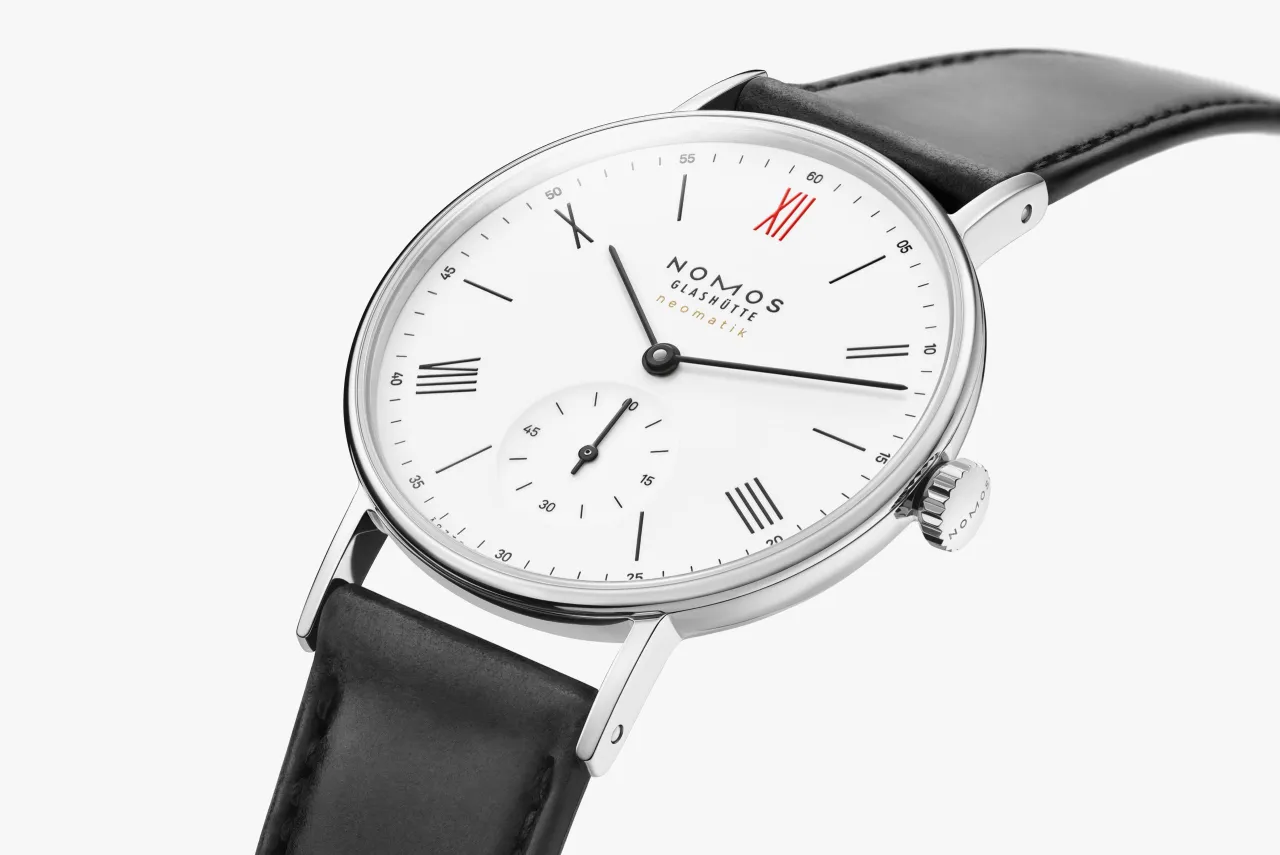NOMOS Ludwig Neomatik Enamel White Otomatik 282S2 detay görseli 2