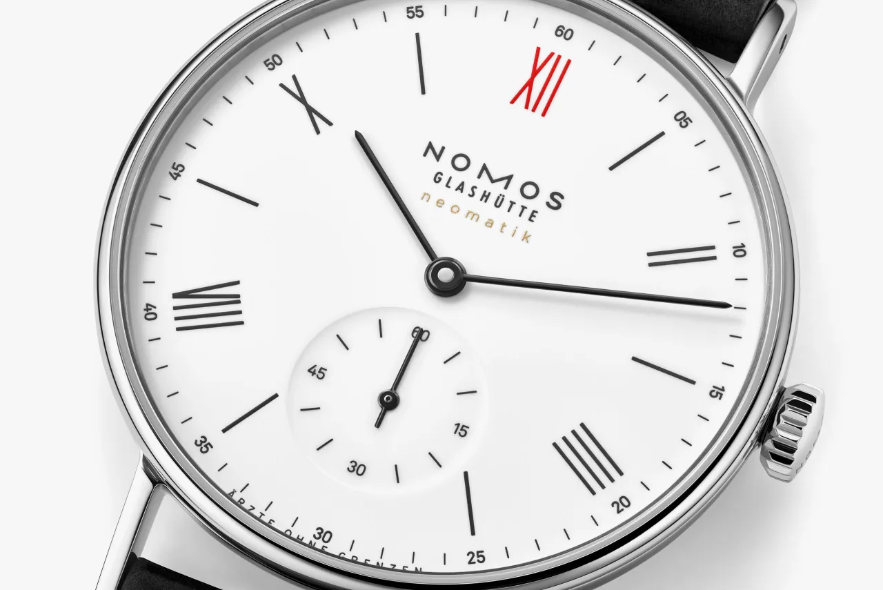 NOMOS Ludwig Neomatik Enamel White Otomatik 282S2 detay görseli 3