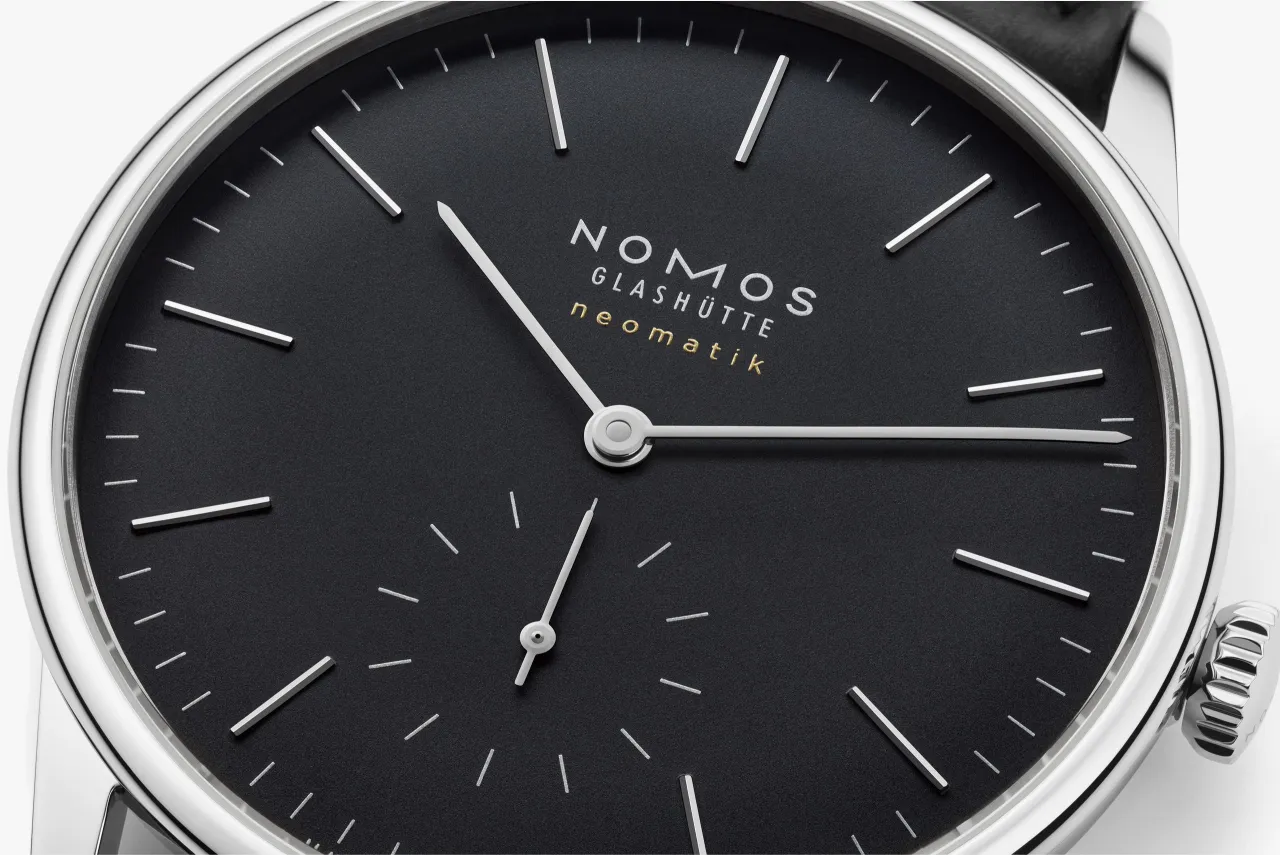 NOMOS Orion Neomatik 39 New Black Otomatik 346 detay görseli 3