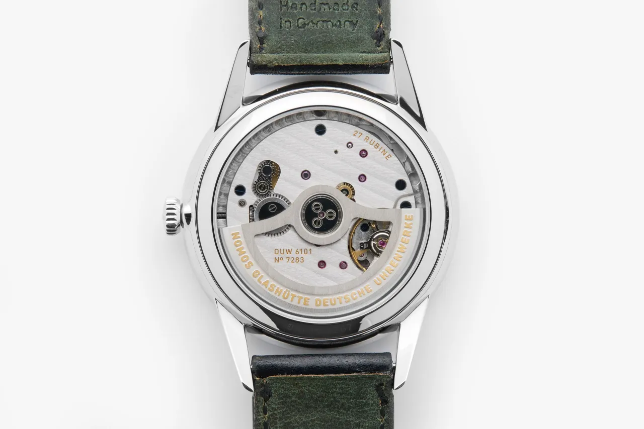 NOMOS Glashütte Orion Neomatik 41 Date Midnight Blue Otomatik 3632 detay görseli 4