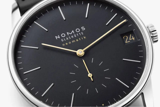 NOMOS Orion Neomatik 41 Date New Black 366 Görsel 4