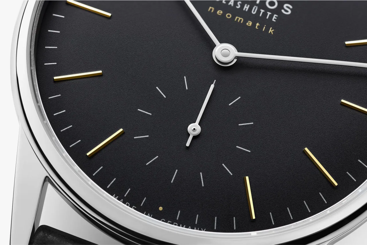 NOMOS Glashütte Orion Neomatik New Black Otomatik 396 detay görseli 5