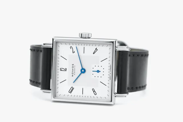 NOMOS Tetra 27 White Silver-Plated Otomatik 401 Görsel 3