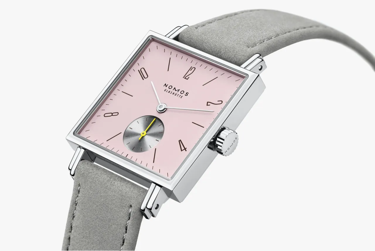 NOMOS Tetra Die Wildentschlossene Rose 426 detay görseli 2