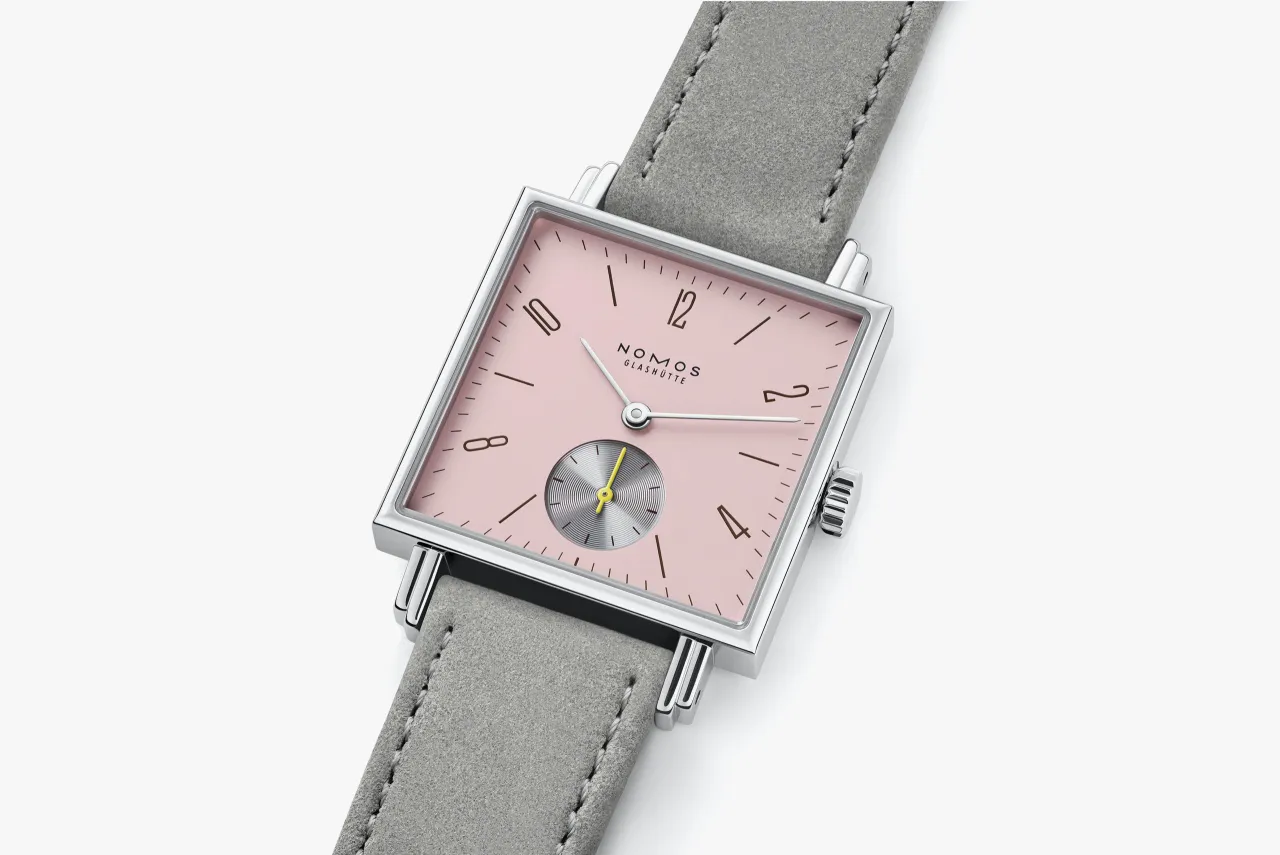 NOMOS Tetra Die Wildentschlossene Rose 426 detay görseli 4