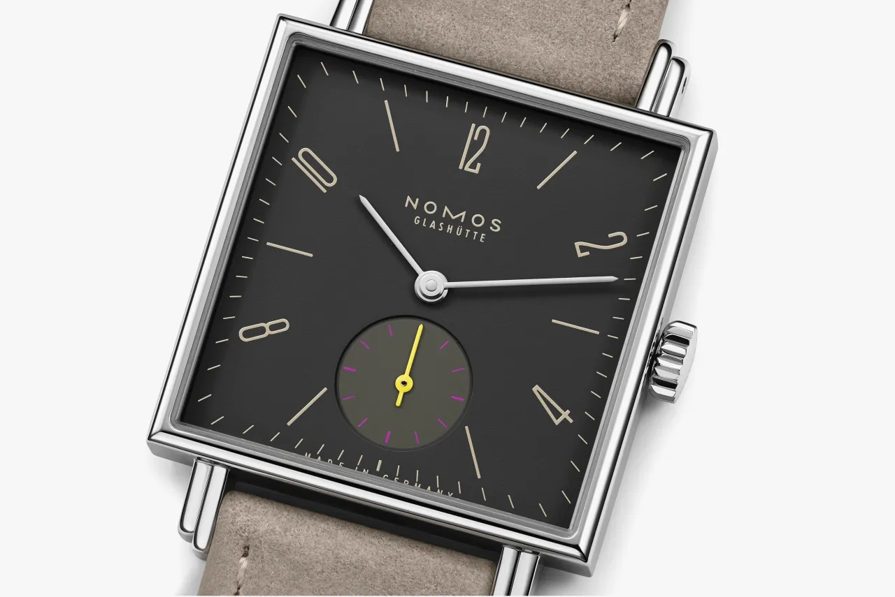 NOMOS Tetra Basalt Anthracite Otomatik 440SB detay görseli 4