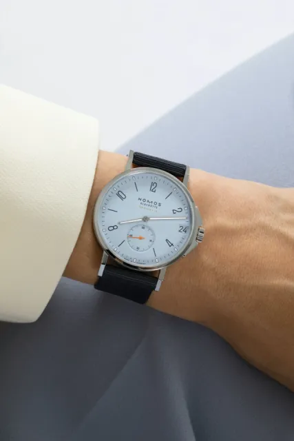 NOMOS Ahoi Neomatik 38 Date Sky Otomatik 516 Görsel 11