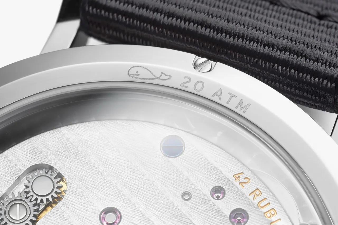 NOMOS Ahoi Neomatik 38 Date Otomatik Beyaz 525 detay görseli 4