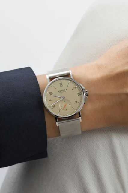 NOMOS Ahoi Neomatik 38 Date Sand 527 Görsel 11