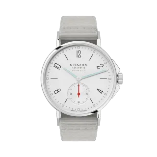 NOMOS Glashütte Ahoi Neomatik Beyaz Gümüş 560