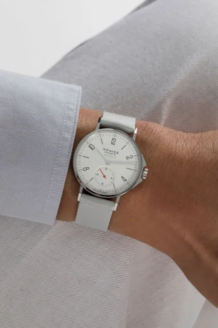 NOMOS Glashütte Ahoi Neomatik Beyaz Gümüş 560 Görsel 7