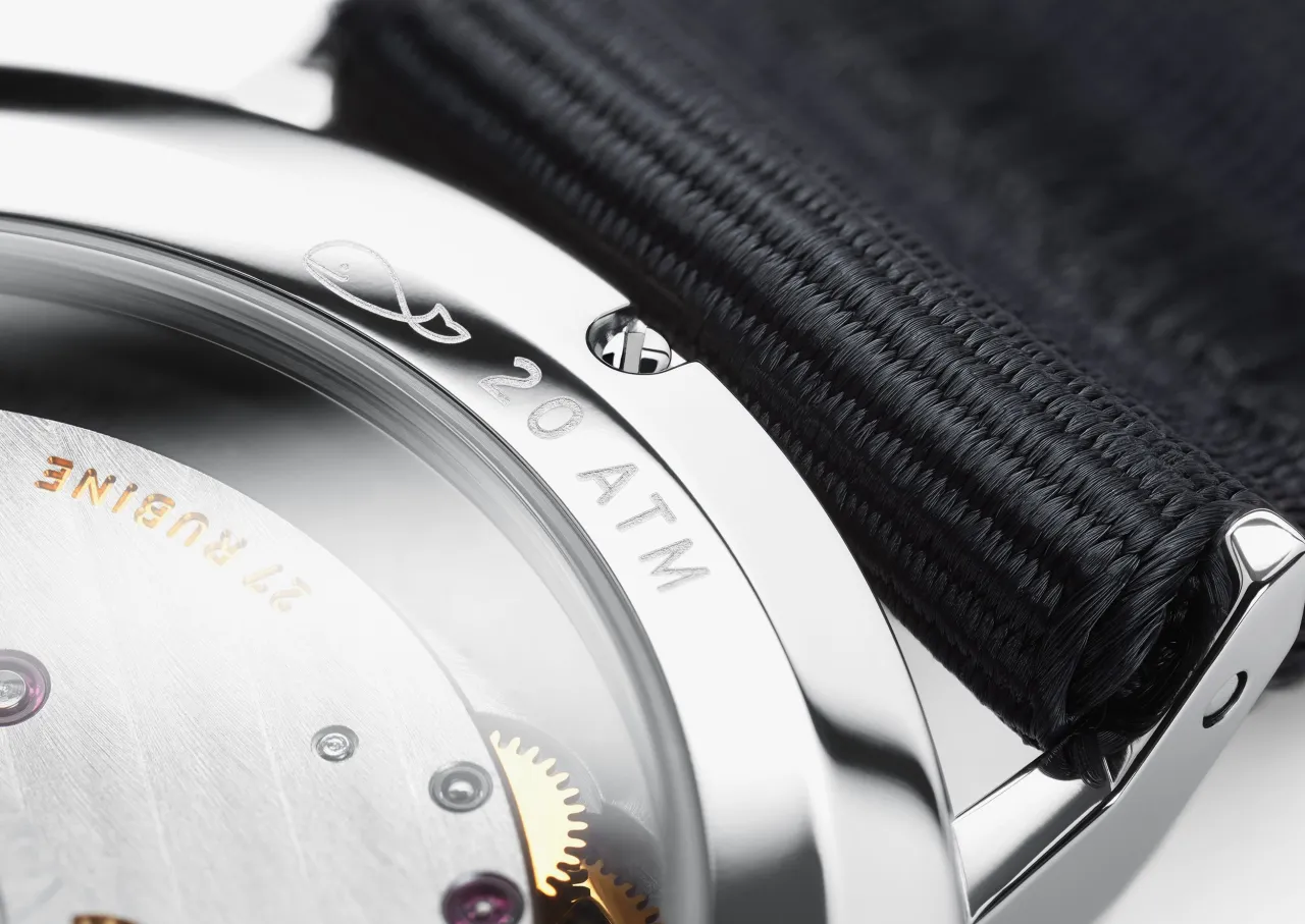 NOMOS Glashütte Ahoi Neomatik Siren Red 563 detay görseli 3