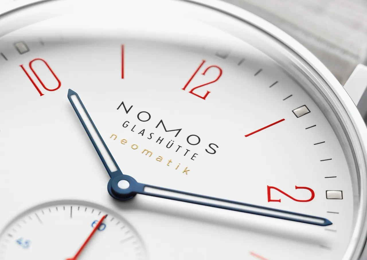 NOMOS Ahoi Neomatik Siren White 564 detay görseli 4