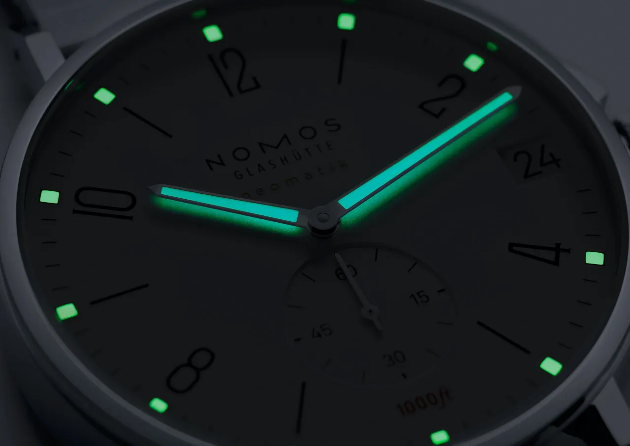 NOMOS Tangente Sport Otomatik Beyaz Gümüş Plaka 580 detay görseli 4